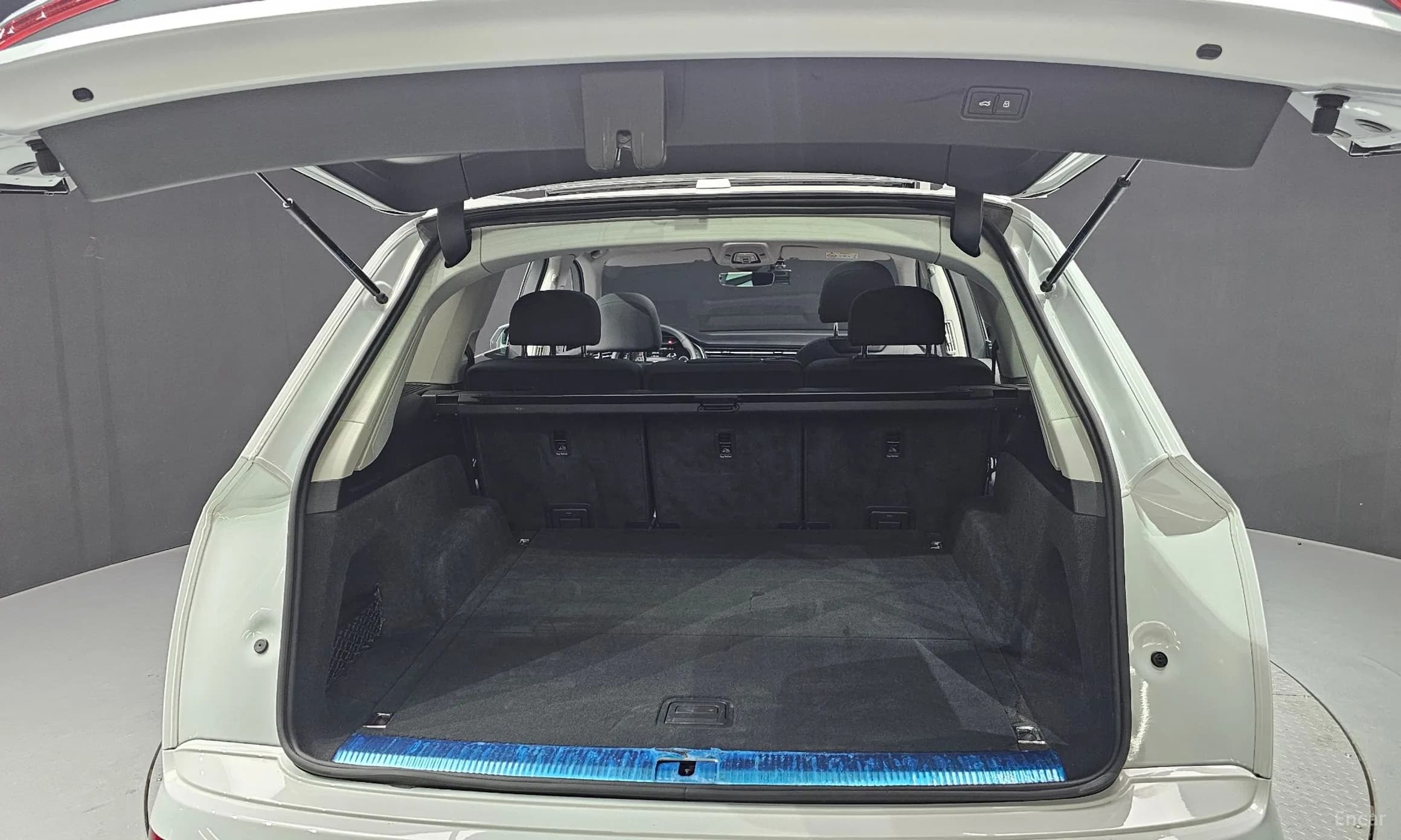 Q7 (4M)
