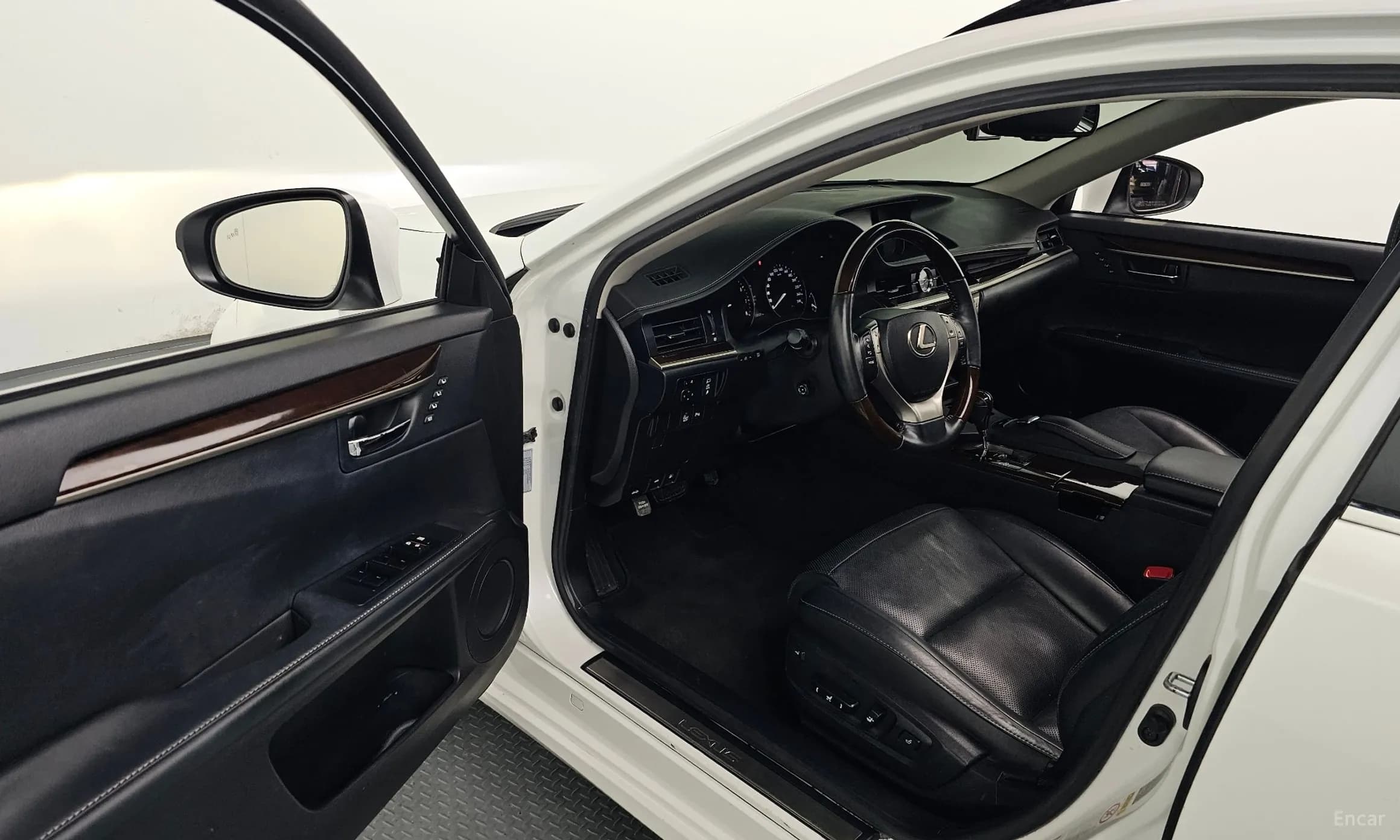 New ES350