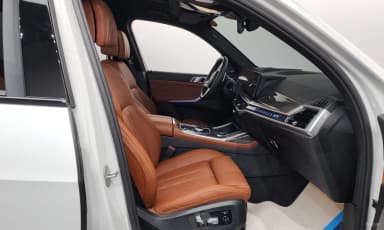 X7 (G07)