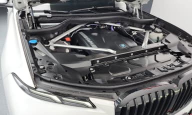 X7 (G07)