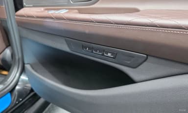 7 Series (G11)