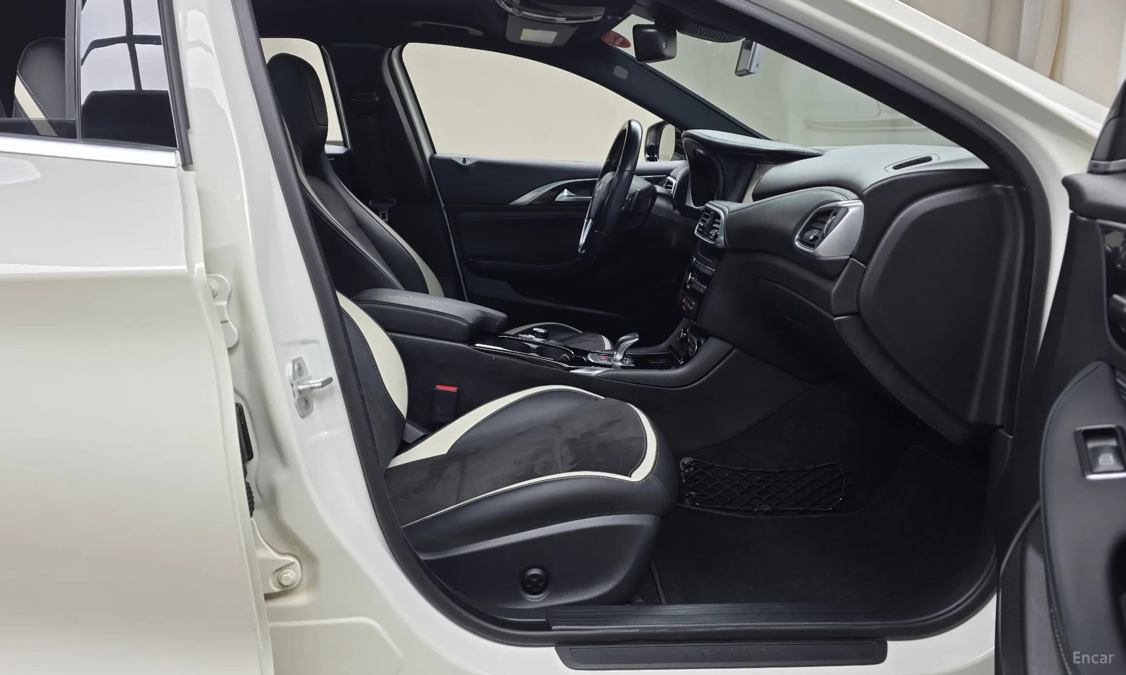 Q30