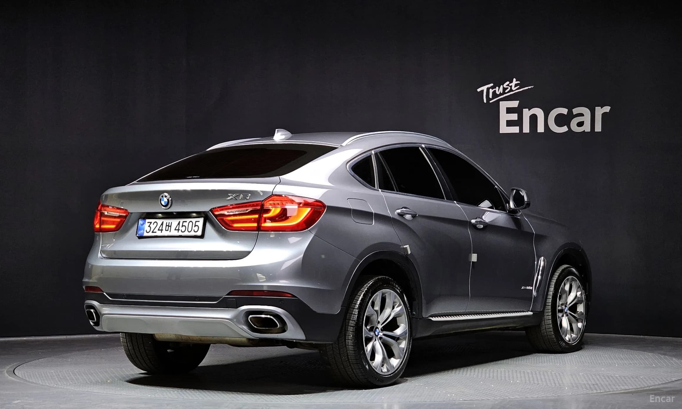 X6 (F16)