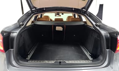 X6 (F16)