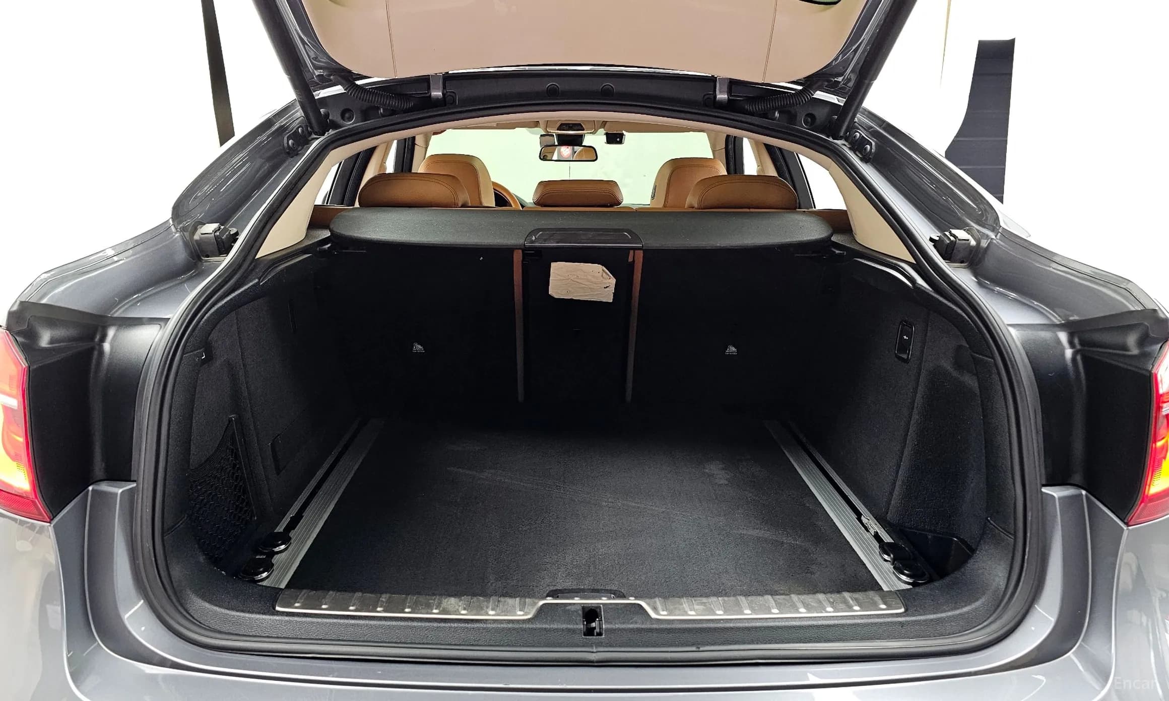 X6 (F16)