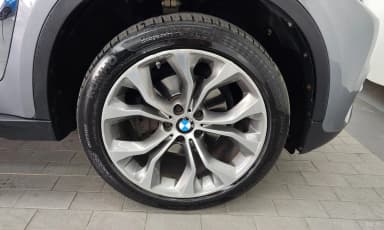 X6 (F16)