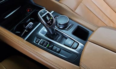 X6 (F16)