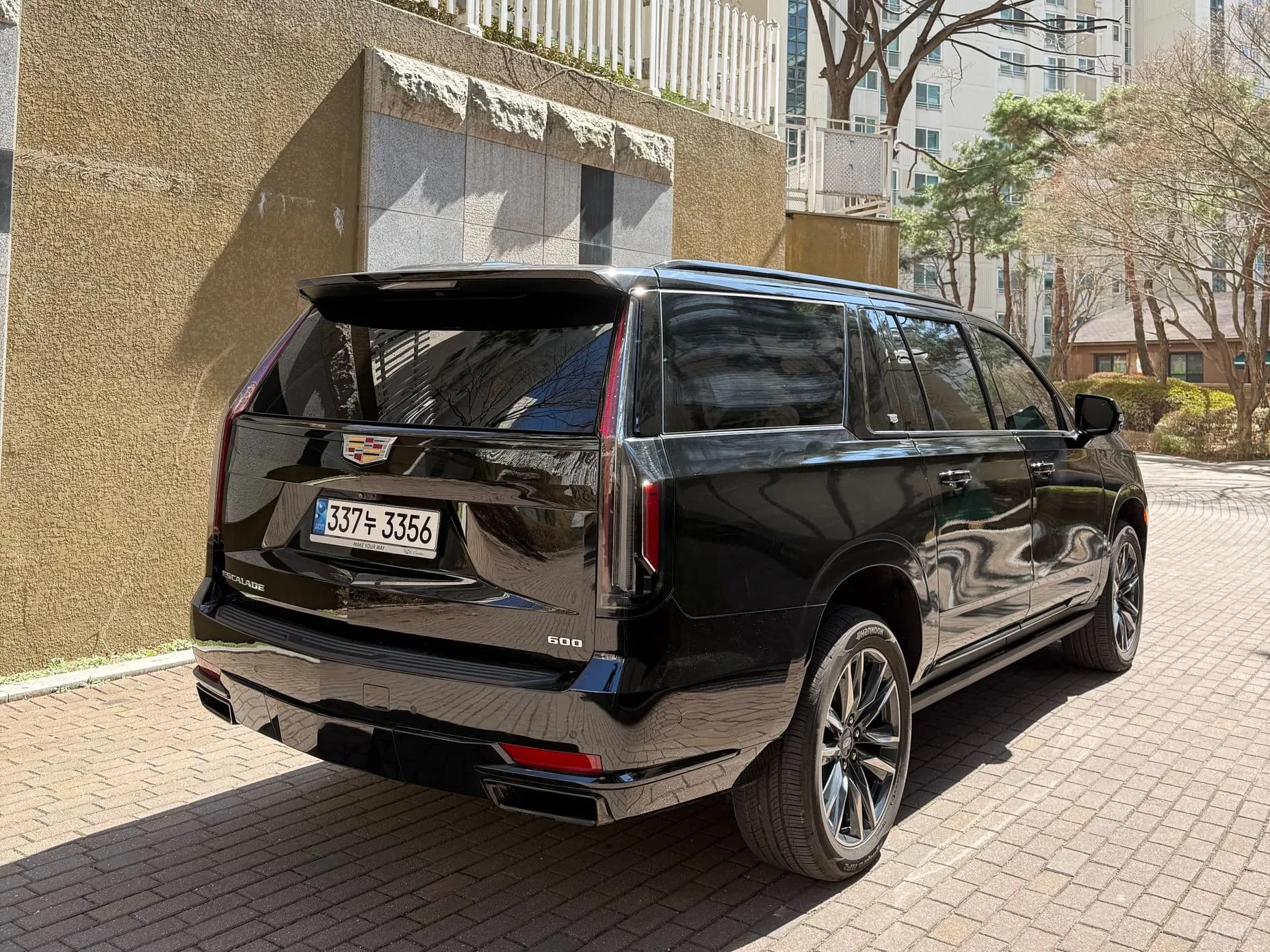 Escalade 5th Generation