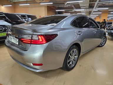 New ES300h