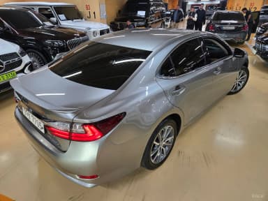 New ES300h