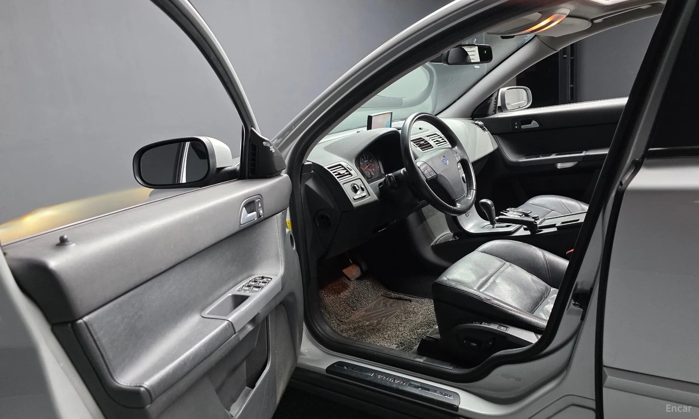 S40