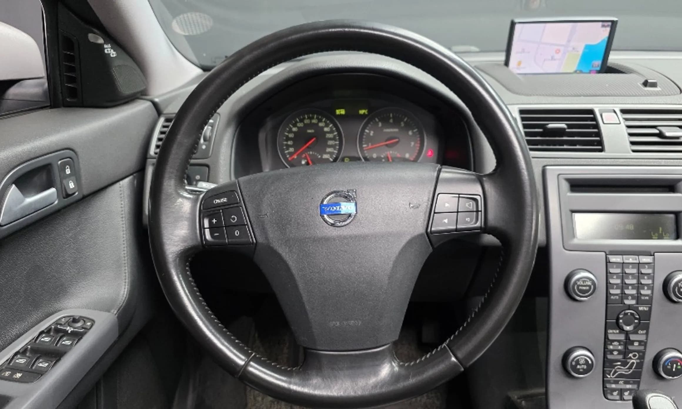 S40
