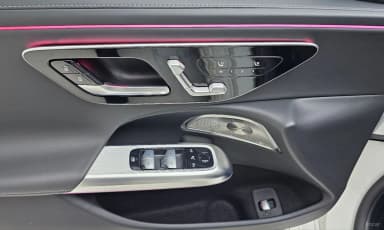 E-Class W214