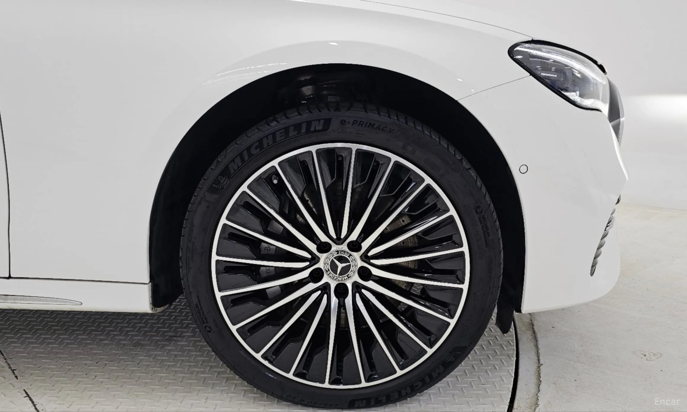 E-Class W214