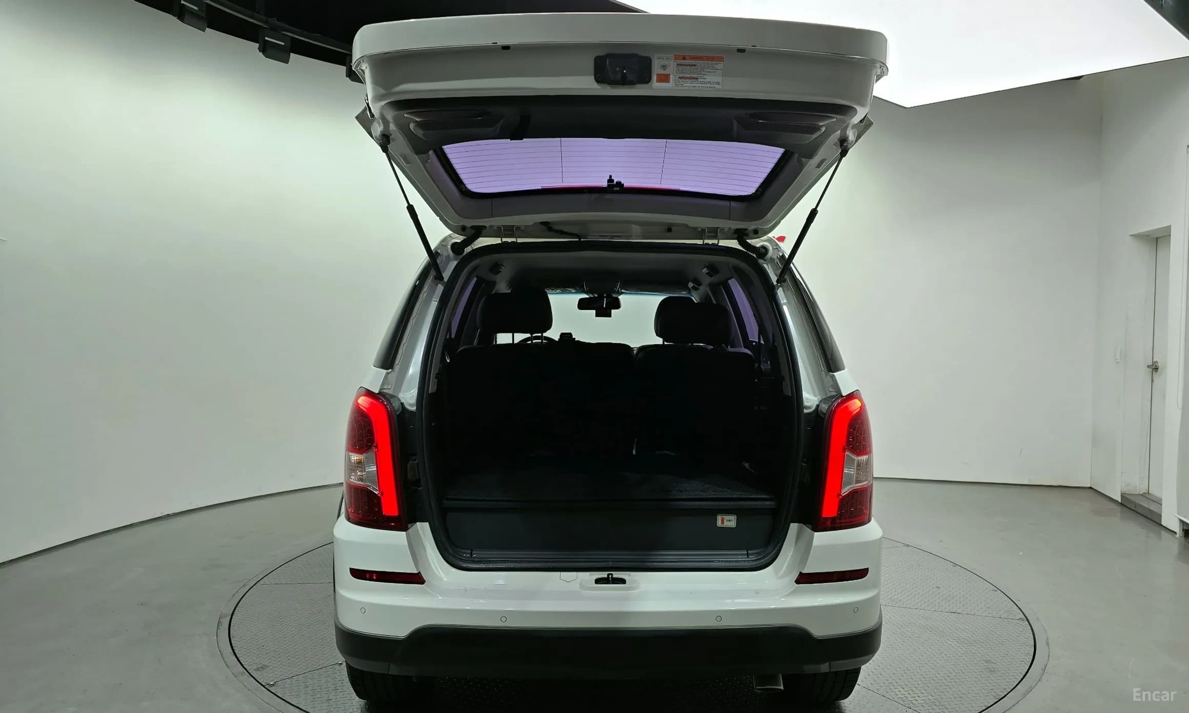 Rexton W