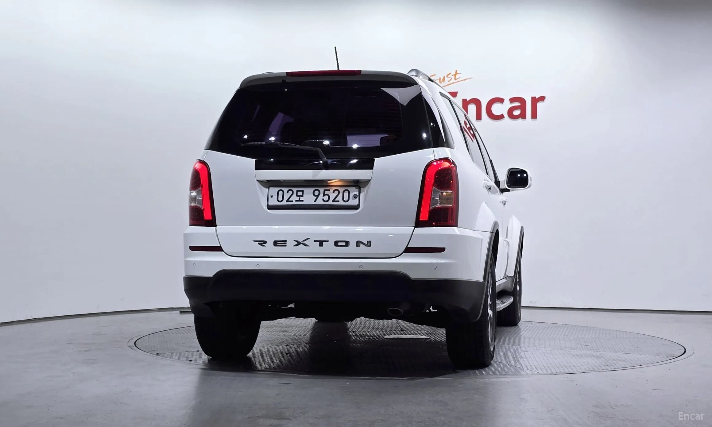 Rexton W