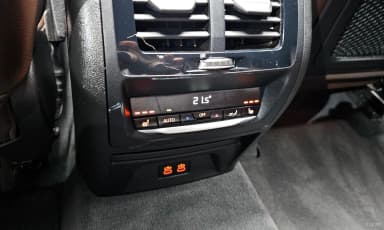 X4 (G02)