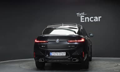X4 (G02)