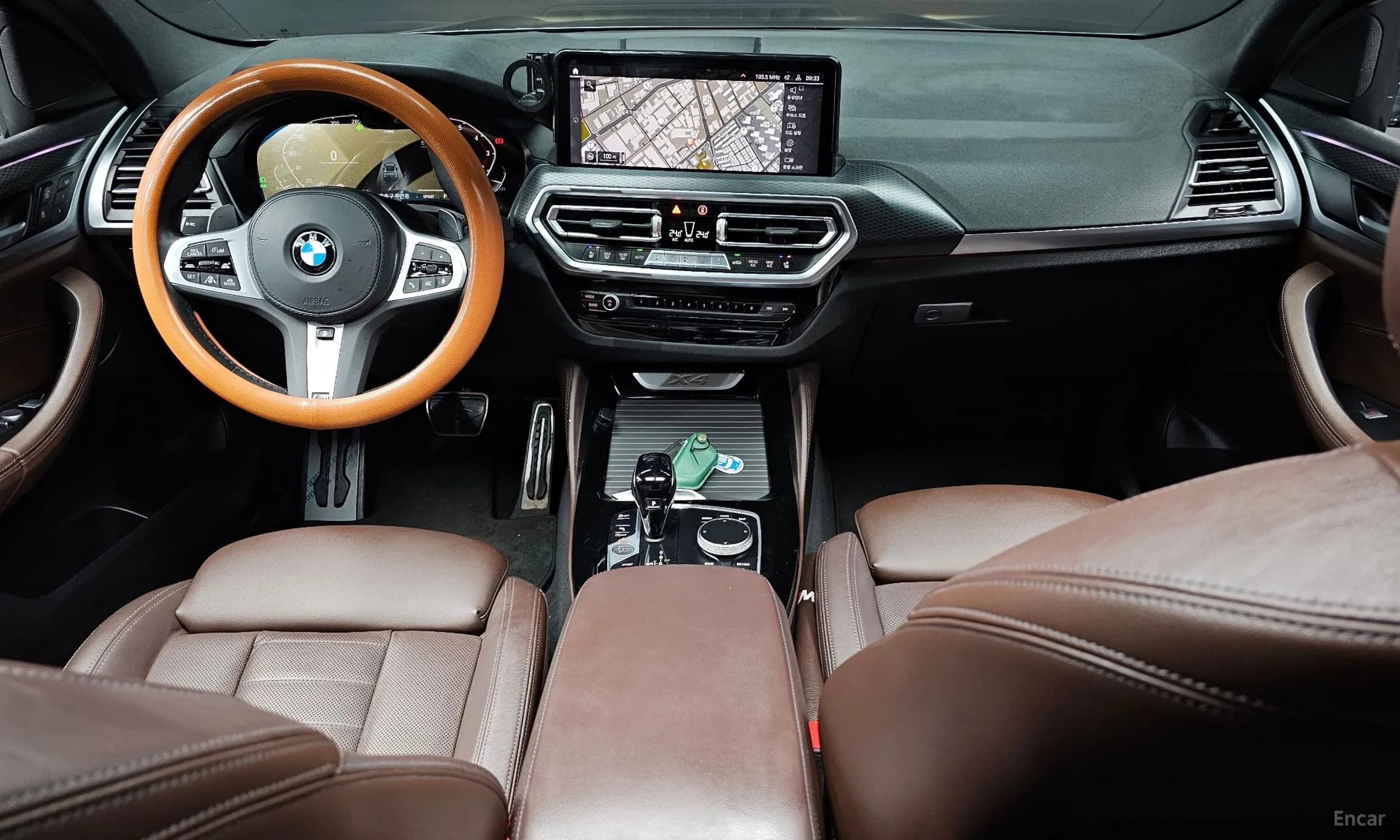 X4 (G02)