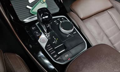 X4 (G02)