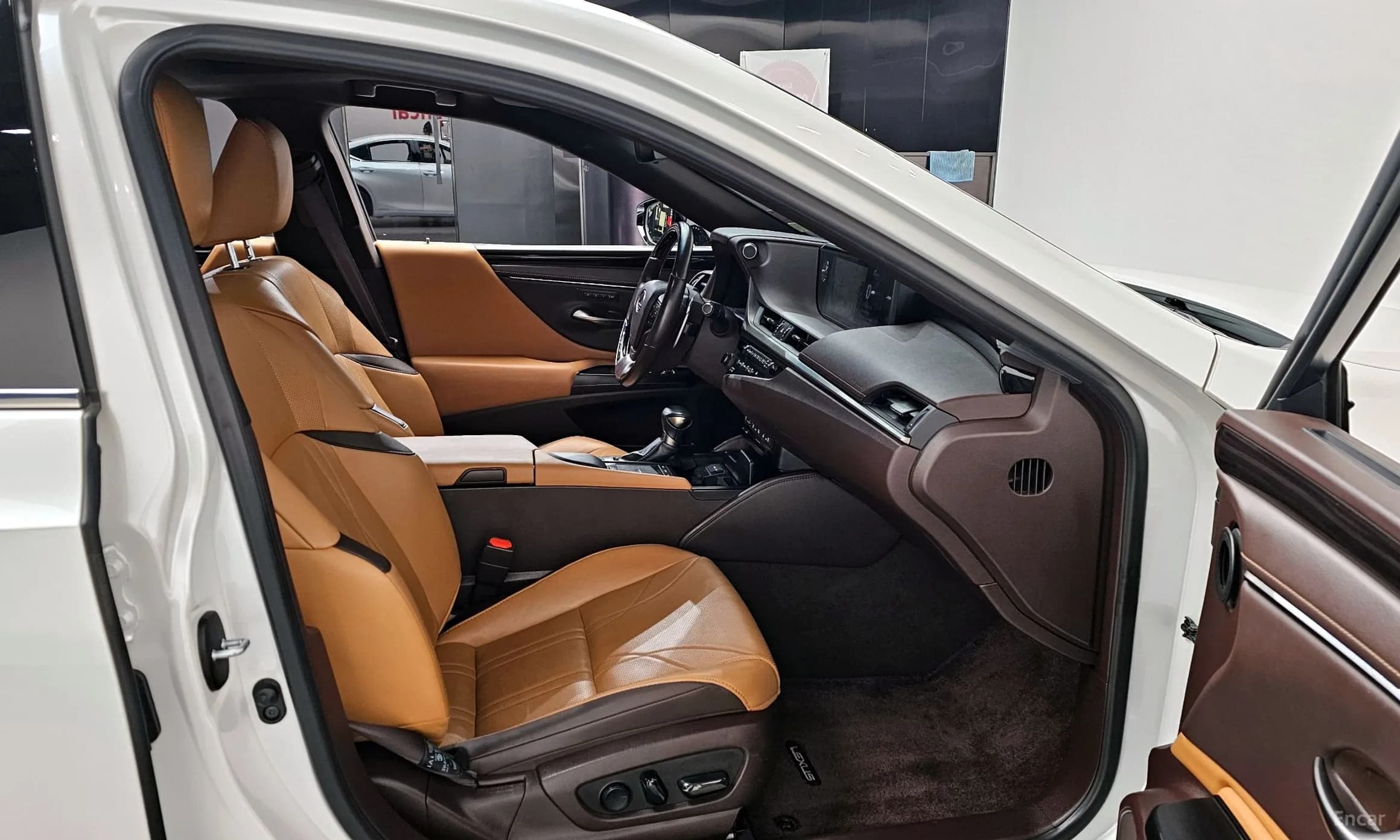 ES300h 7th Generation