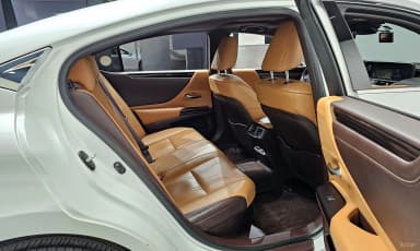 ES300h 7th Generation