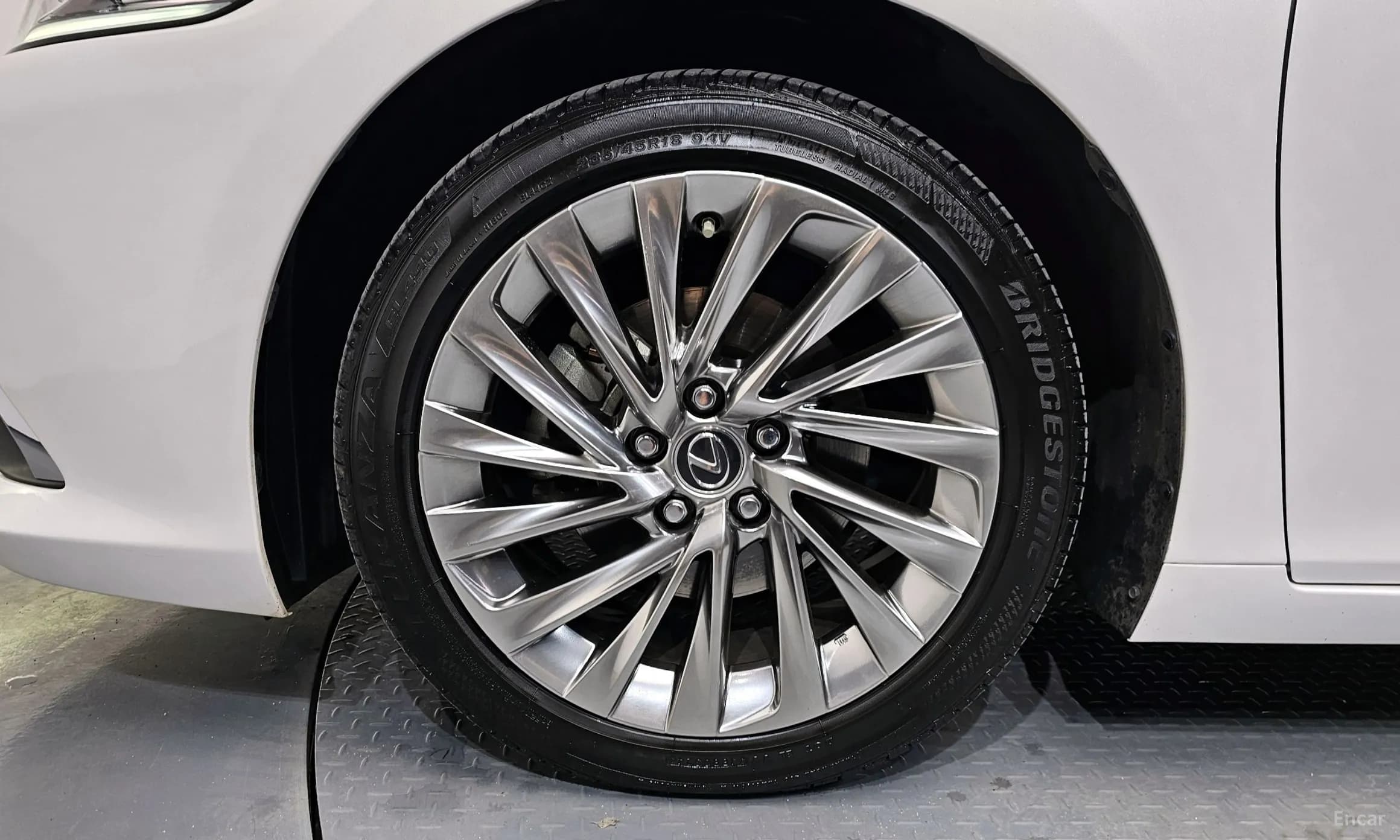 ES300h 7th Generation