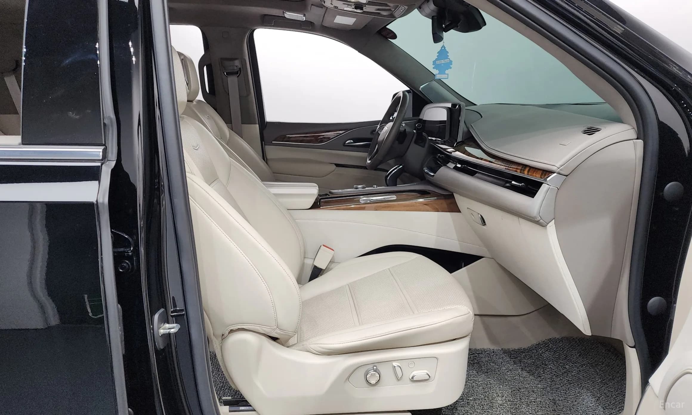 Escalade 5th Generation