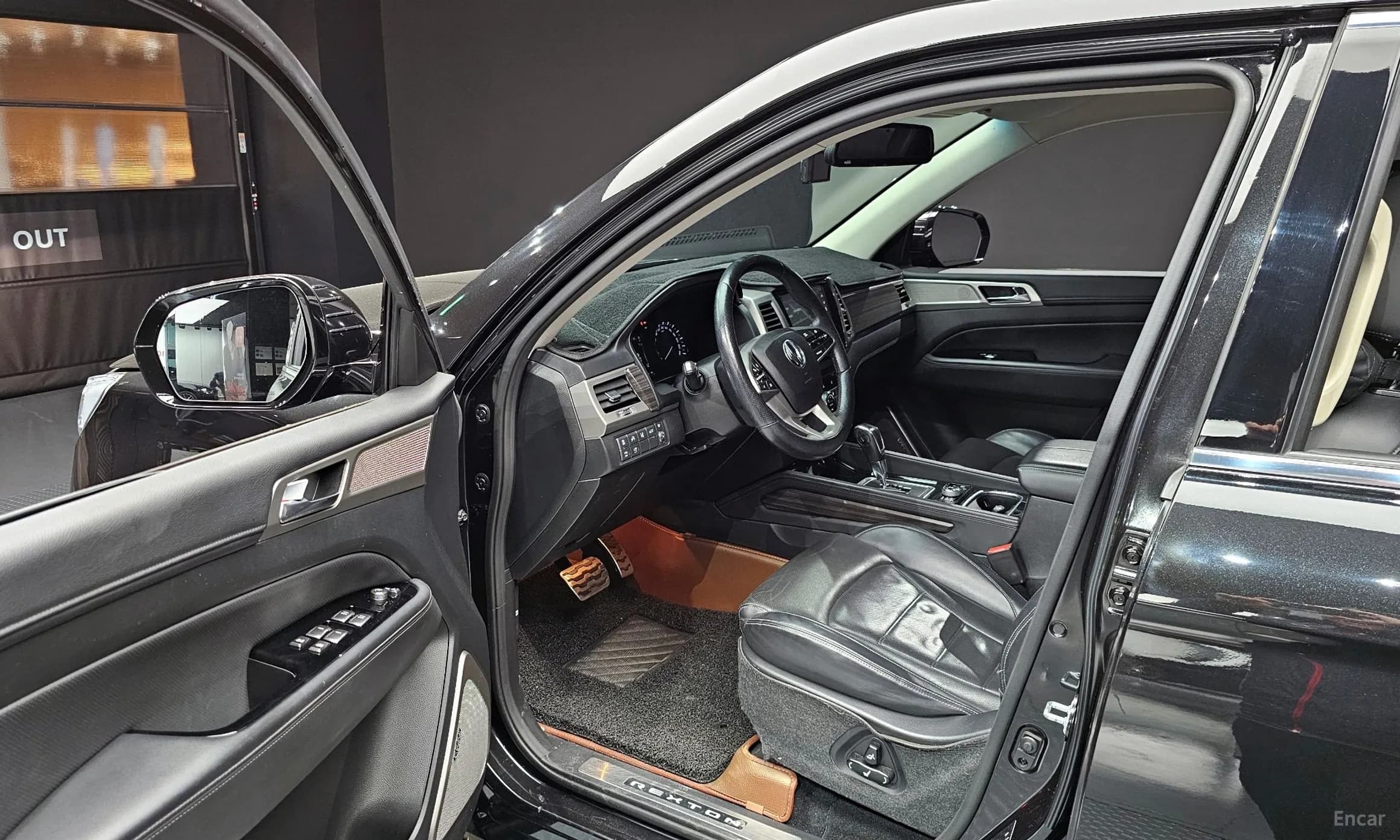G4 Rexton