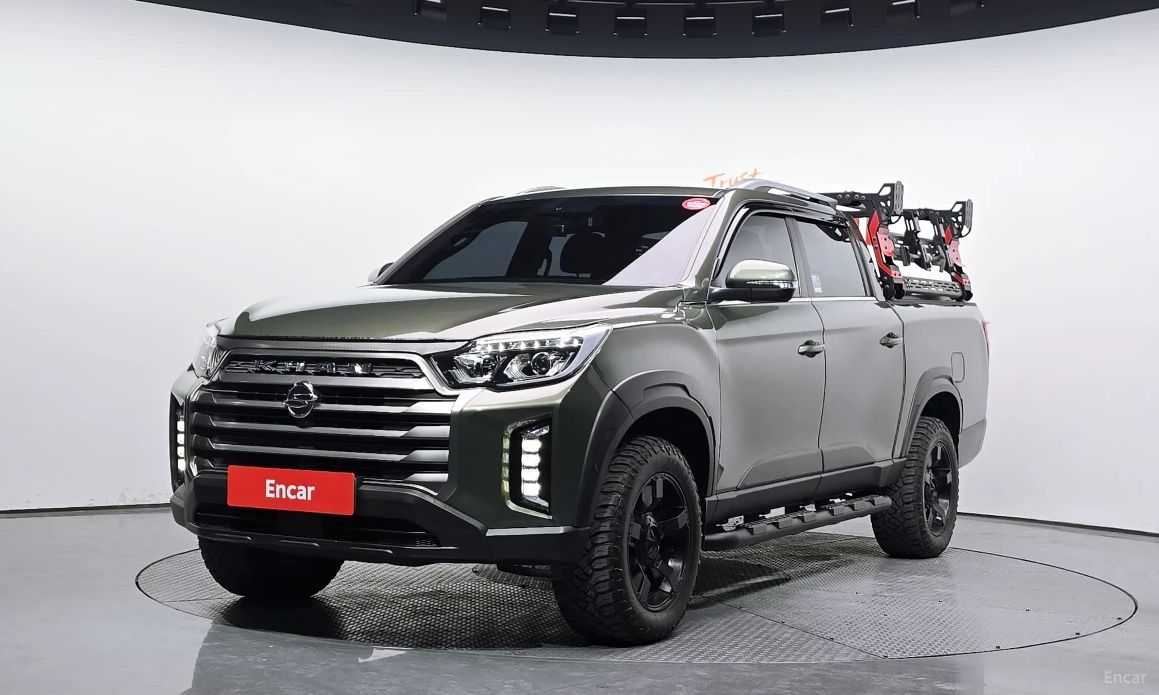 Rexton Sports Khan