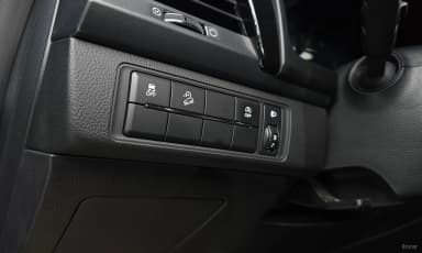 Rexton Sports Khan
