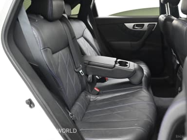 QX70