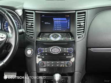 QX70