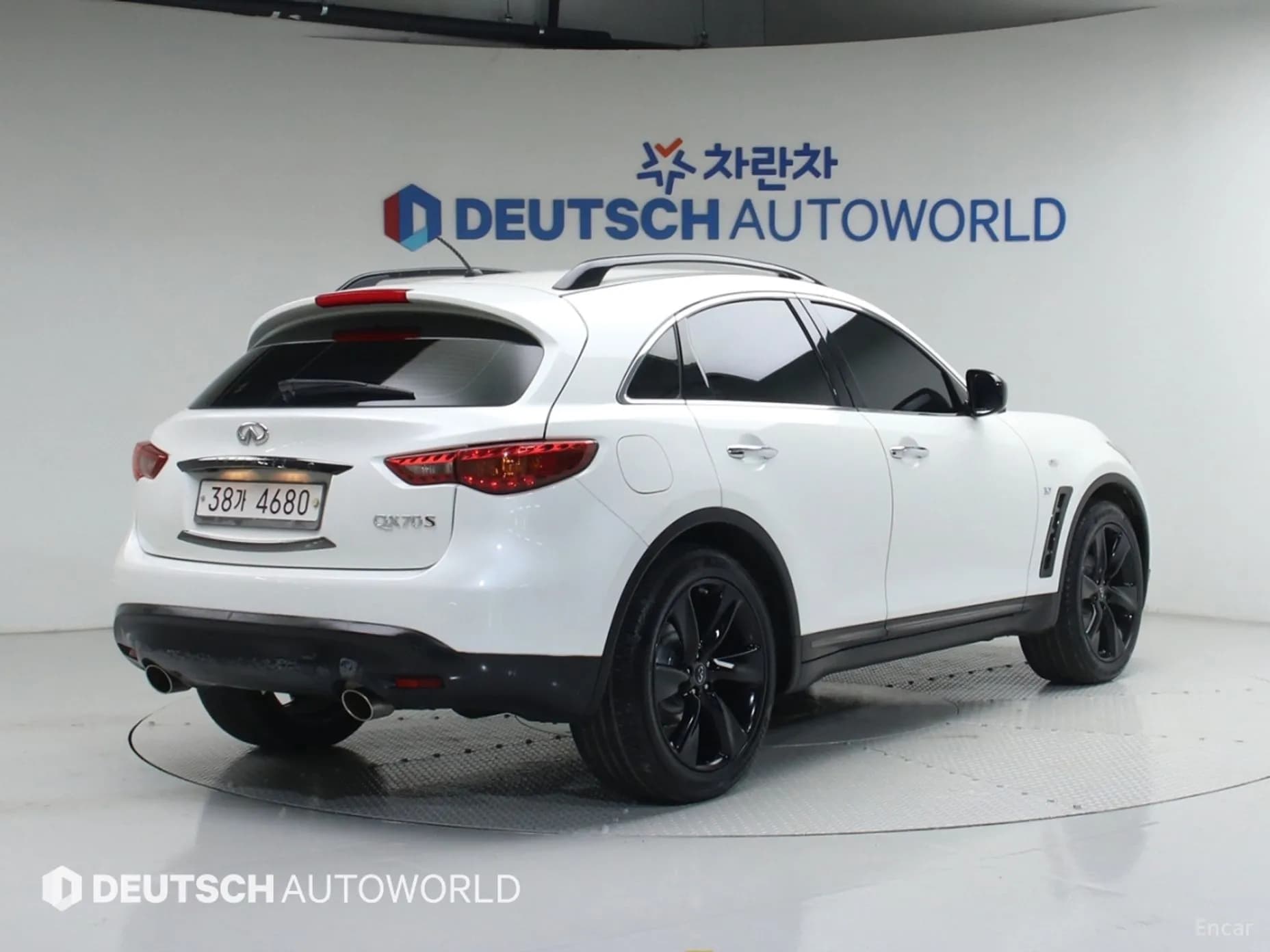 QX70
