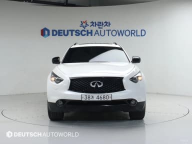 QX70