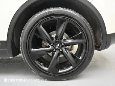QX70