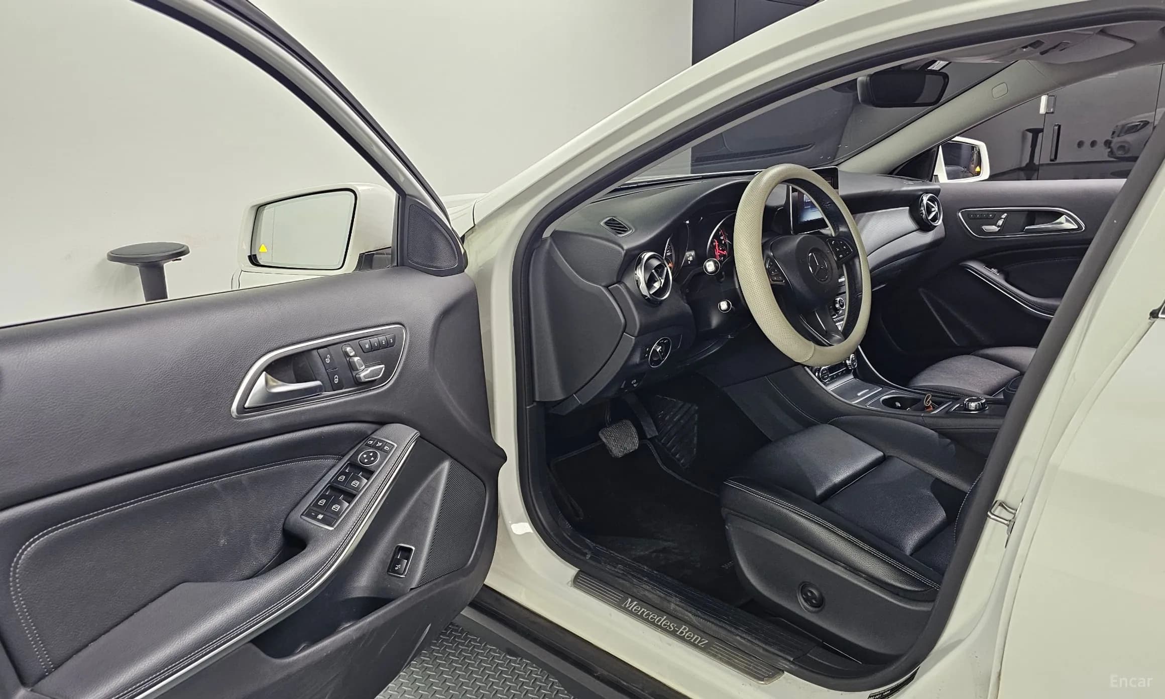 GLA-Class X156