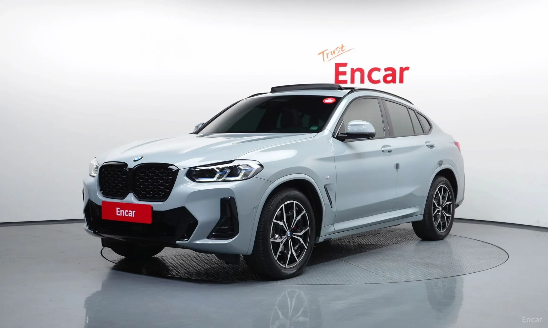 X4 (G02)