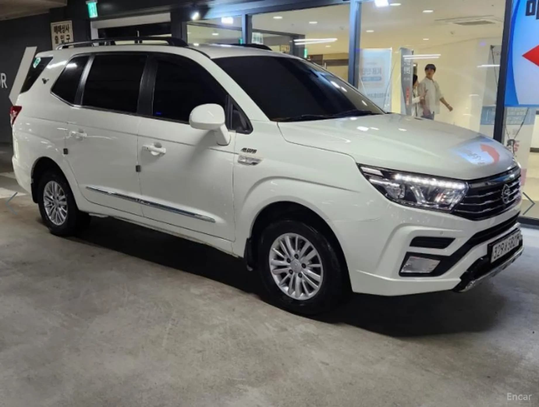 Korando Turismo