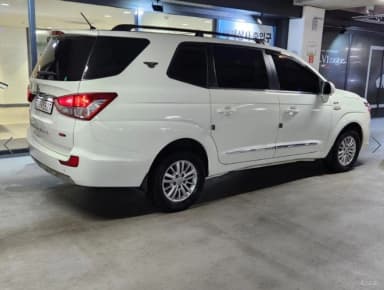 Korando Turismo