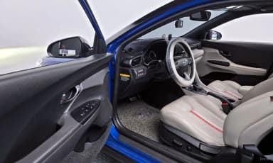 Veloster (JS)