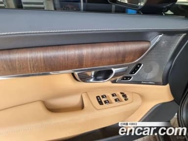 S90