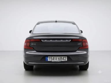 S90