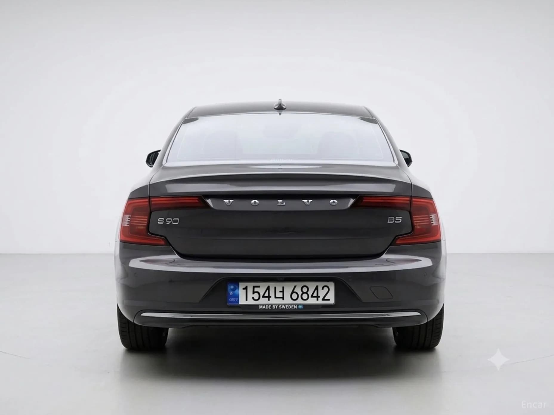 S90