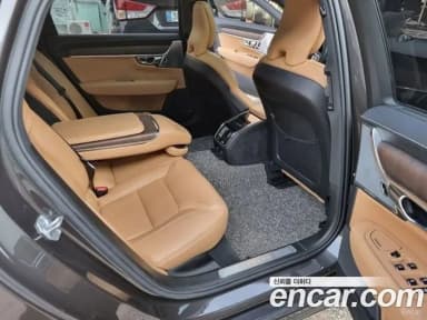 S90