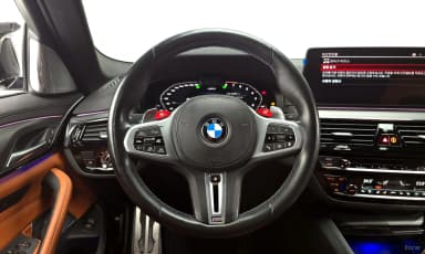 M5 (F90)