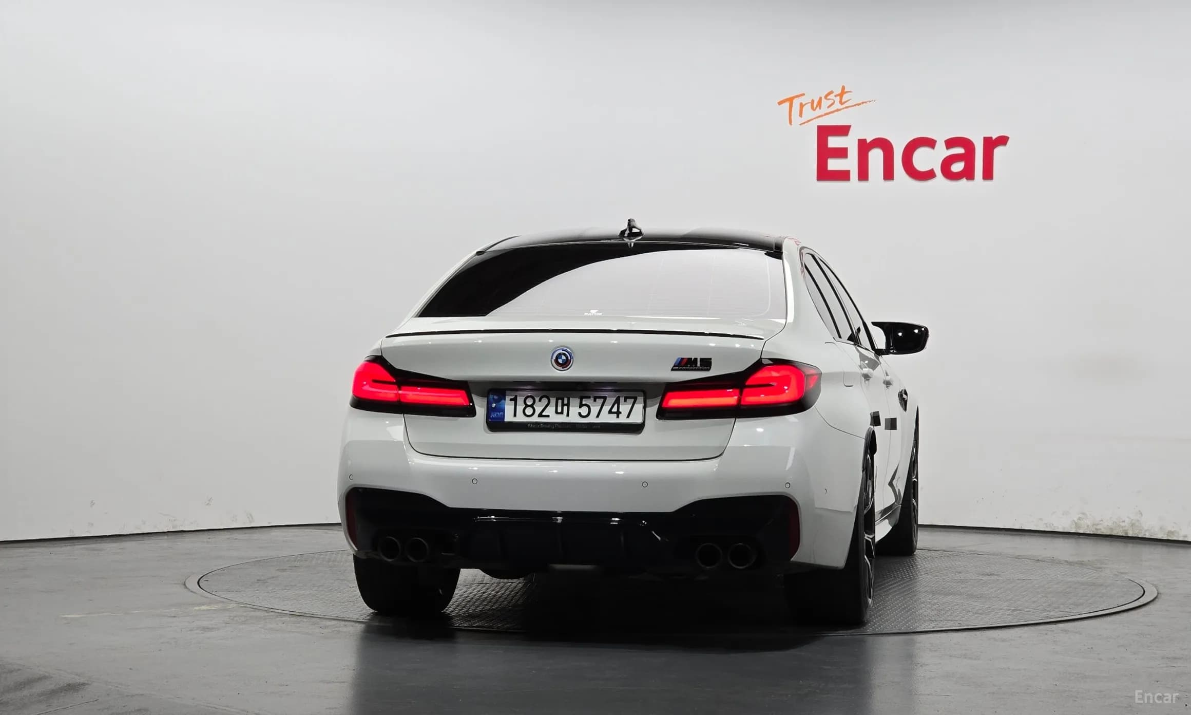 M5 (F90)