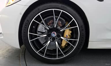 M5 (F90)