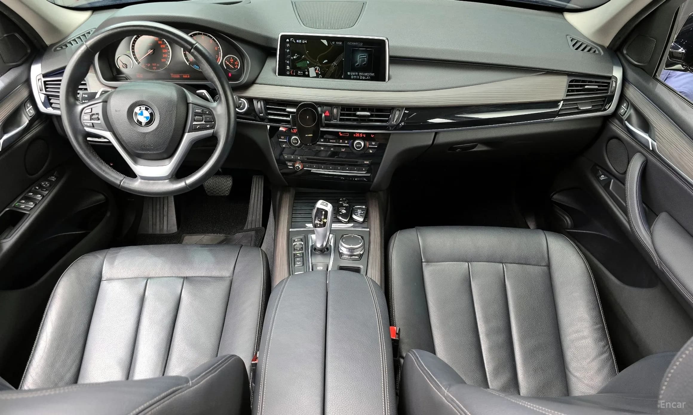 X5 (F15)