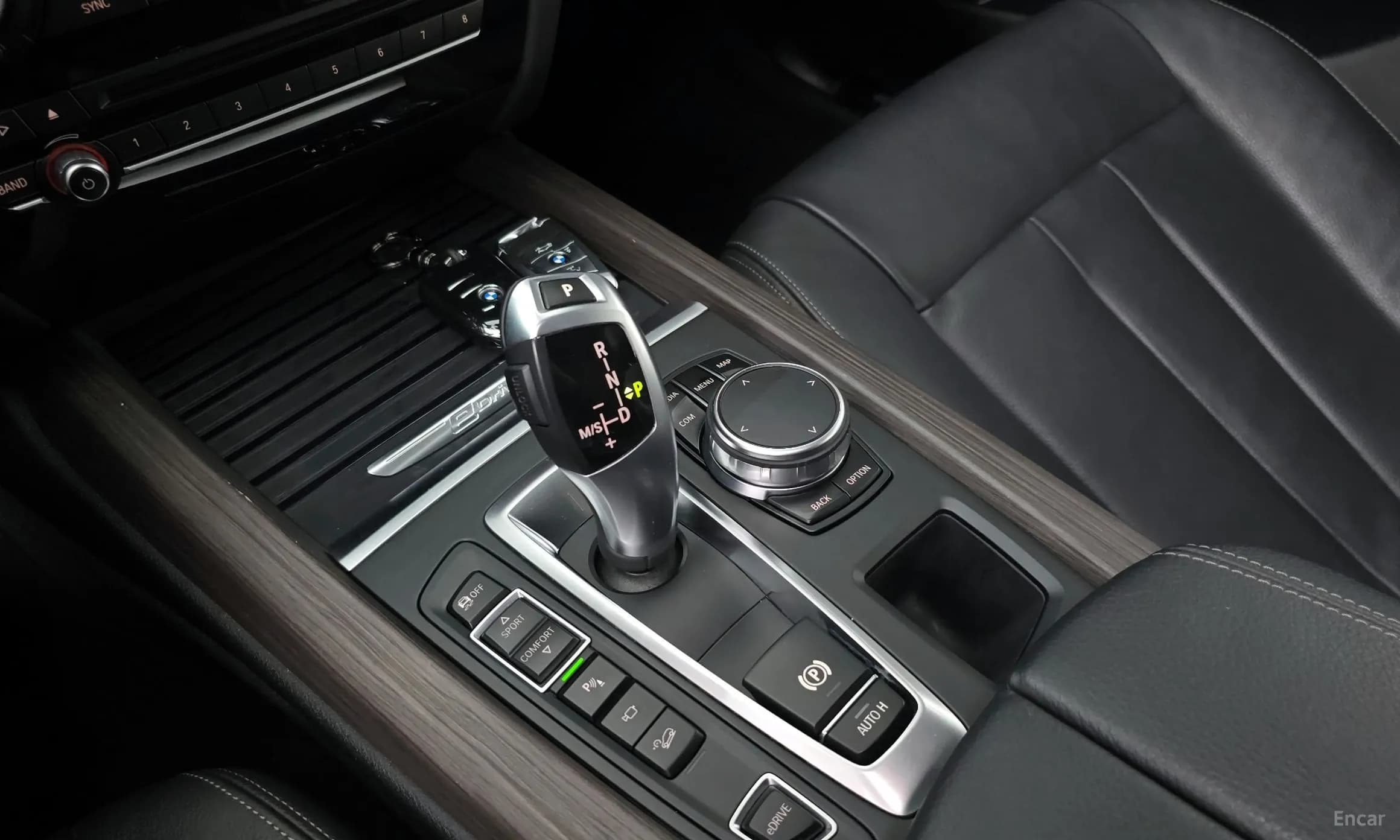 X5 (F15)